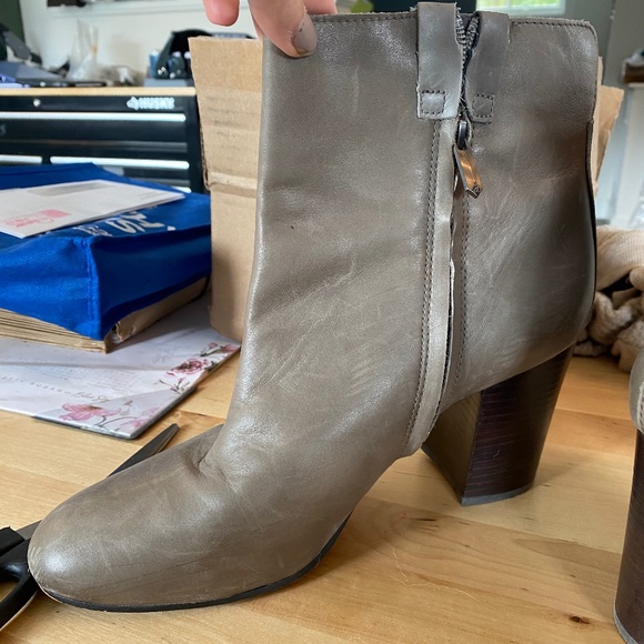 Sam Edelman Gray Bootie - Picture 1 of 4